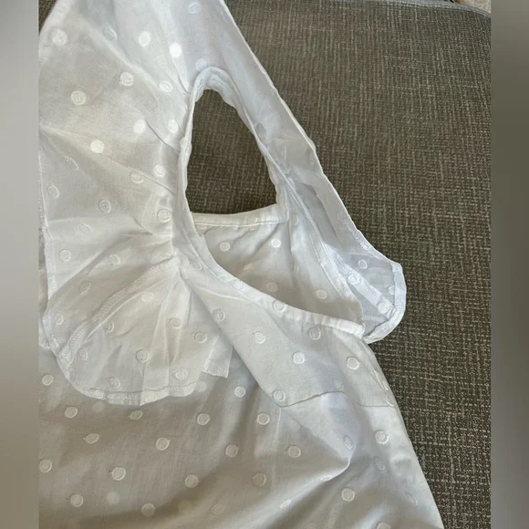 Ann Taylor White Swiss Dot Ruffle Sleeve Top Size M 100% Cotton Blouse NWT - Picture 7 of 12